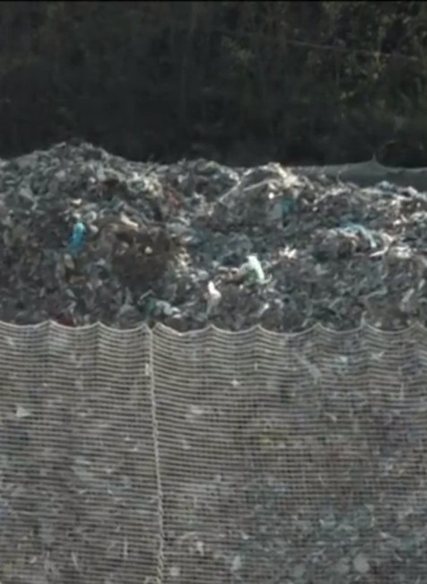 Do obce vozia odpad z Rakúska. Obyvatelia sa boja znečistenia pitnej vody