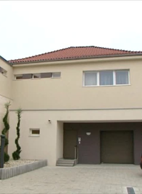 Luxusný nábytok či bazén s protiprúdom. Vláda odsúhlasila nové bývanie pre vysokých politikov