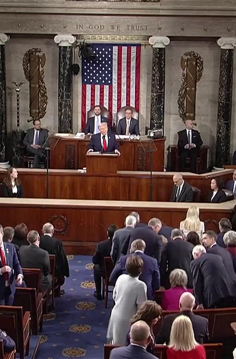 Prejav Trumpa trval vyše 100 minút. Podľa diplomata slúžil aj na mobilizáciu voličov