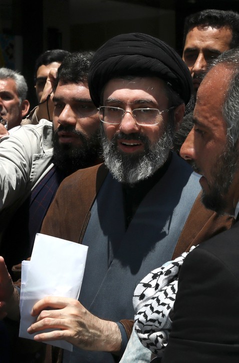 Irán má nového duchovného vodcu. Odborník očakáva pokračovanie tvrdej politiky