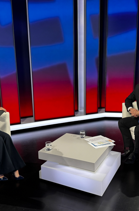 Politika 24: Transakčná daň sa rušiť nebude. Kamenický zmenu odmieta