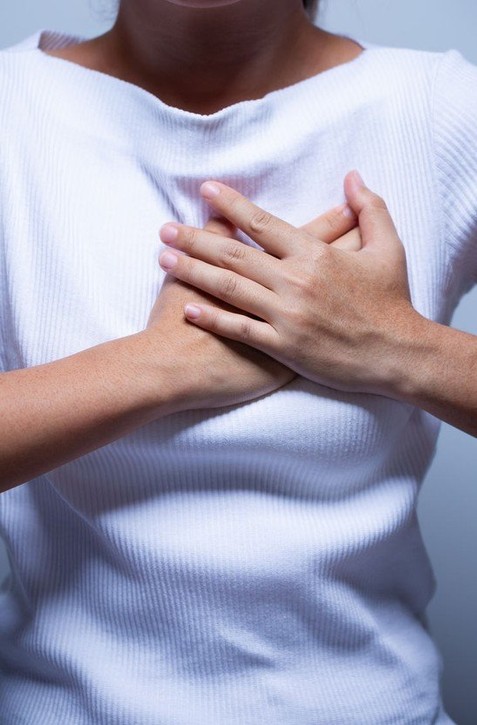 15 vecí, ktoré zvyšujú riziko infarktu: Je medzi nimi aj pozeranie športu!