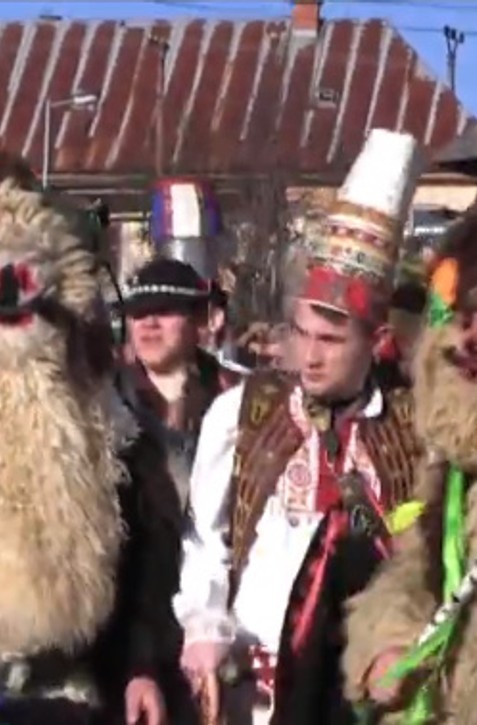 Unikátny sprievod masiek na strednom Slovensku. Objavil sa aj slovenský Yeti