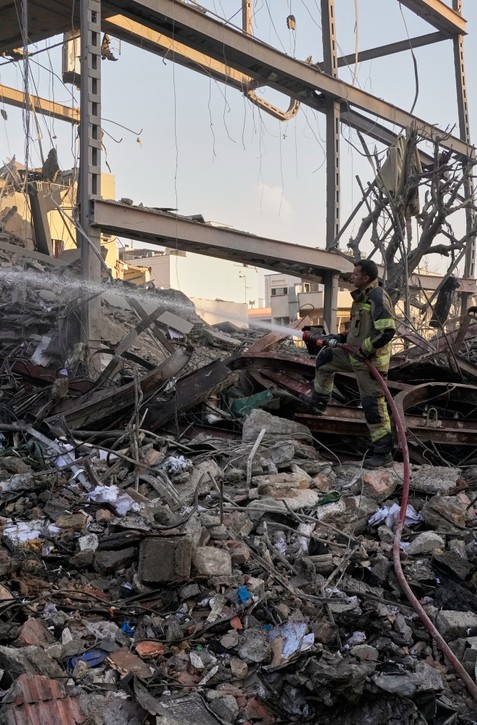 Politológ: Irán nie je v smrteľných kŕčoch, ale je ochromený. Nemá však dôvod sa vzdať