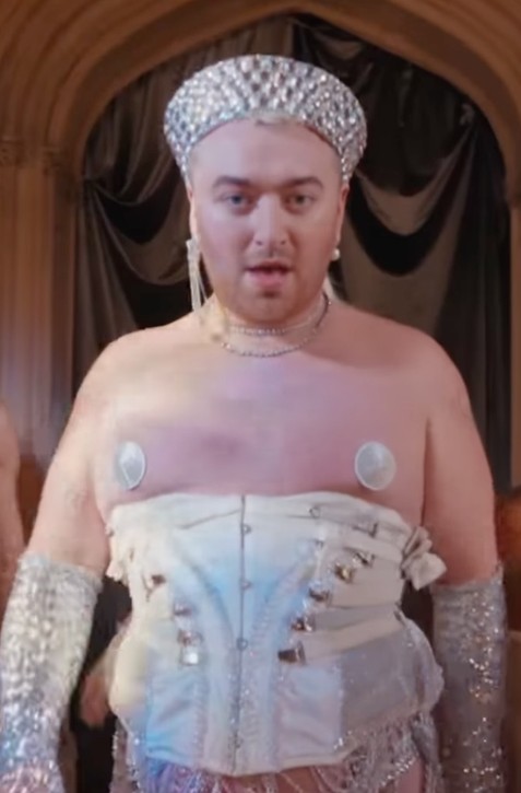 Po rokoch hľadania konečne našiel toho pravého! Hviezdny spevák sa zasnúbil!