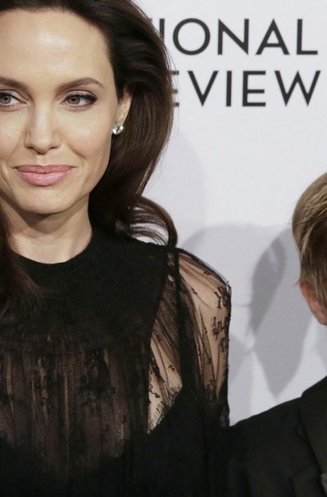 Dcéra Jolie a Pitta ohromila vo videoklipe! Chcela byť chlapcom, TAKTO vyzerá dnes!