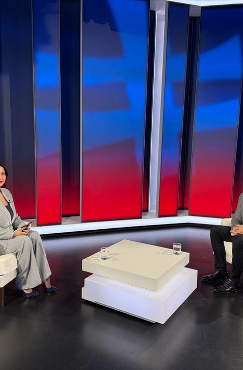 Politika 24: Danko otvára podľa Šutaja Eštoka nepodstatné témy. „Nemám dôvod na neho reagovať“