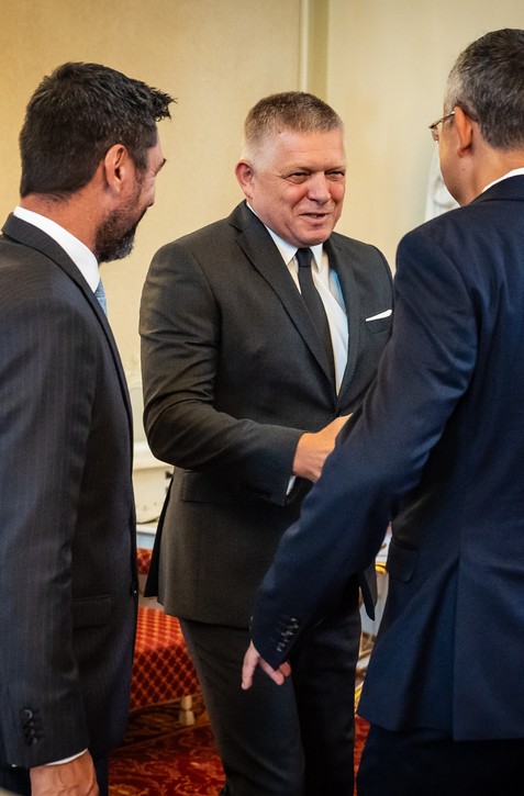 Rokovanie vlády po letnej prestávke: Schválila 19 bodov. Opozícia nešetrí kritikou