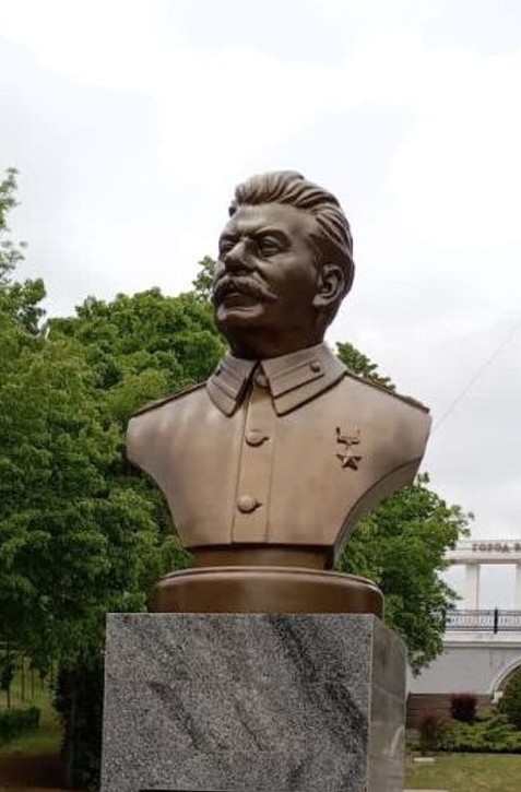 Pred 70 rokmi, na XX. zjazde KSSZ, prvýkrát zaznela kritika zločinov Stalina