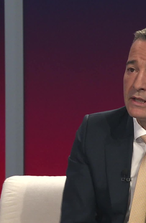 Drucker o Republike: „Sú na hranici laškovania s temnou stránkou histórie,“ povedal v Politika 24