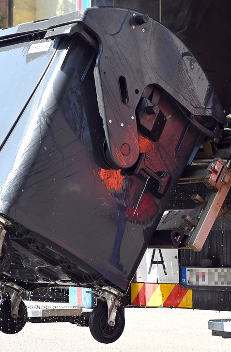 „Ani bohatým smeti nesmrdia.“ Odpadársky biznis láka investorov stabilnými výnosmi