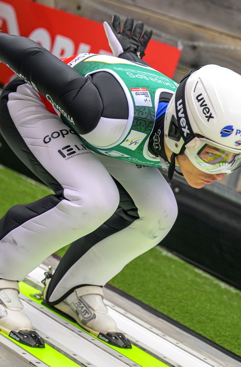 KAPUSTÍK tesne nepostúpil do druhého kola