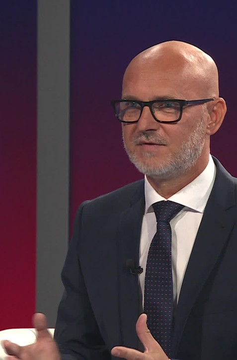 Gröhling v Politika 24: Referendum bude drahý prieskum verejnej mienky