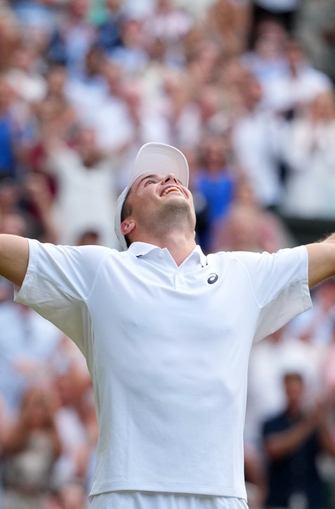 Brit FERY senzačne postúpil do semifinále Wimbledonu, favoritovi uštedril kanára
