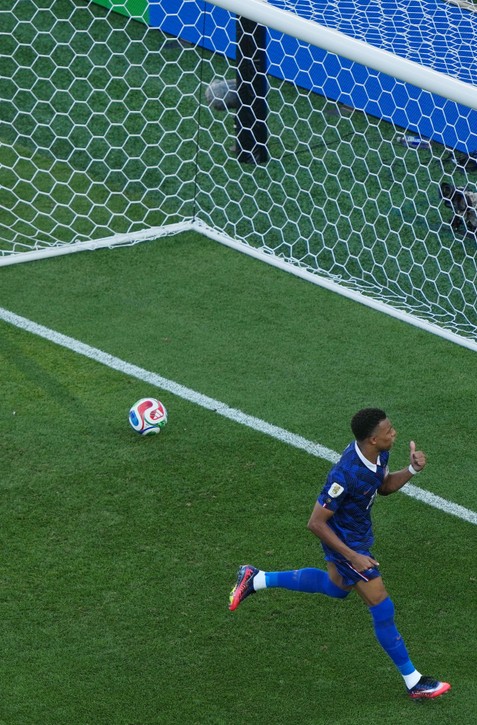Francúzom stačil na postup jeden gól z kopačky MBAPPÉHO