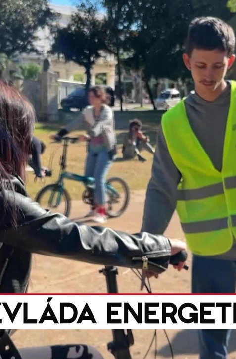 Cestovatelia opisujú život na Kube počas krízy: Benzín za 10 dolárov a výpadky elektriny