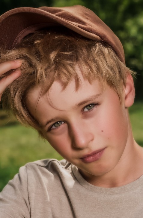 Z chlapčeka zo seriálu Prázdniny je už dospelý muž: Herec Andy Kummer je na nespoznanie!
