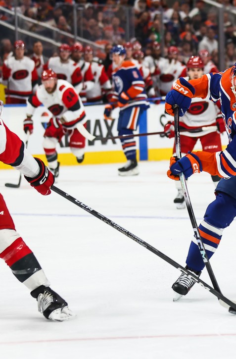MCDAVID píše históriu svetového hokeja, začína útočiť na rekordy GRETZKEHO