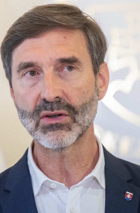 Slovensko posilňuje dodávky energie na Ukrajinu. "Nemali by takto trpieť civilisti," povedal Blanár