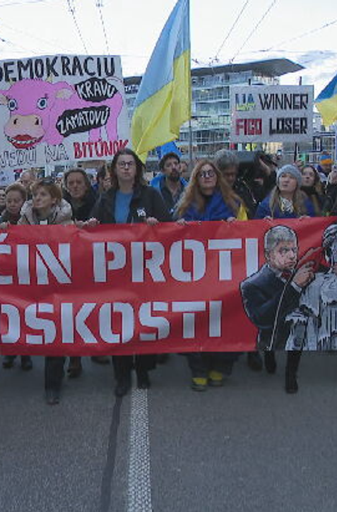 Slovensko nezvládlo výročie ruskej agresie, tvrdí odborník. Hovorí o pocite hanby