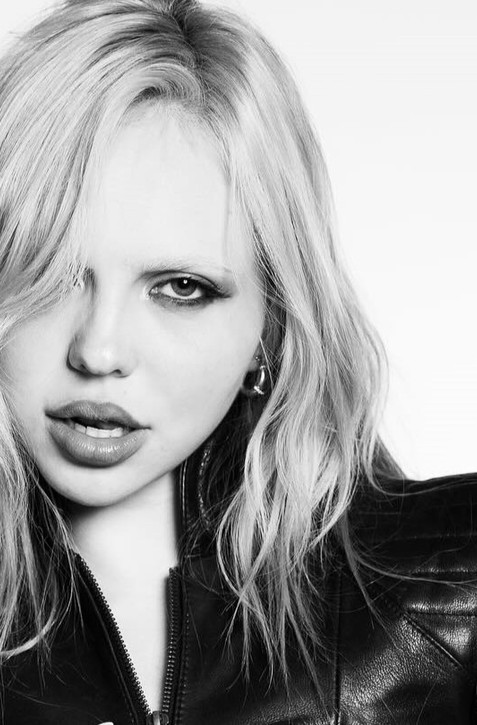 Hollywood je z mladej Slovenky úplne hotový: Na červenom koberci zatienila aj Rihannu!