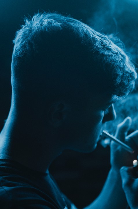 Európski tínedžeri fajčia najviac na svete, každý siedmy používa e-cigarety