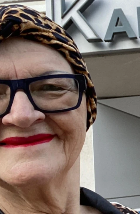 Zomrela dlhoročná novinárka Anka ÖLVECKÁ