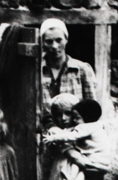 Bolo skoré ráno, mínus 20 stupňov a zrazu bolo počuť zvuk motorov… 21. január 1945 v Kľaku a Ostrom Grúni