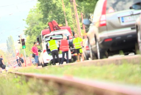 [multi] Nehoda v hlavnom meste zablokovala električky. Tvorili s dlhé kolóny 4097