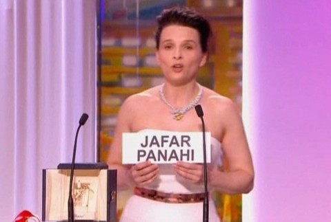francuzska herecka juliette binoche na podiu, dostala cenu, mff cannes