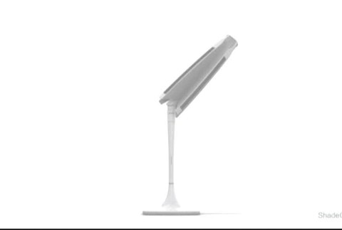 Slnečník budúcnosti. Nastaví vám tieň aj nabije telefón679