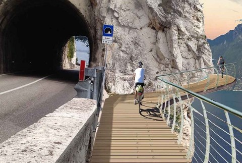 Cyklotrasa okolo Gardského jazera