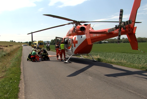 Pri silnom náraze vyvrátilo strom aj s koreňmi