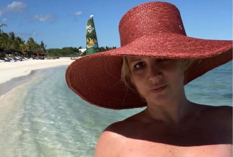 Snímka obrazovky 2022-10-07 o 1.53.00