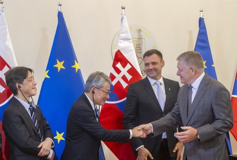Predseda vlády SR Robert Fico sa stretol s predstaviteľmi U.S. Steel Košice a Nippon Steel Slovakia