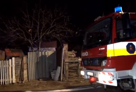 O strechu nad hlavou prišli dve rodiny s deťmi. V mrazivej noci čakali na pomoc 