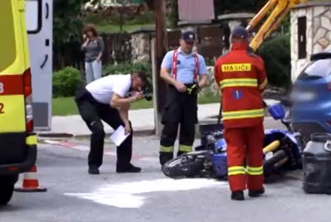 Šoféroval napriek zákazu a pod vplyvom. Motorkárovi stroj pomliaždil hrudník
