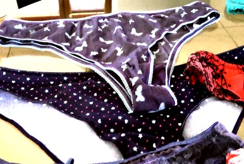 [multi] Kuriózny prípad zo Žiliny. Najprv si vyskúšal dámsku spodnú bielizeň, potom mu našli drogy 604