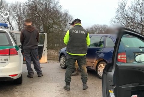 Mladý vodič bol pod vplyvom drog. 