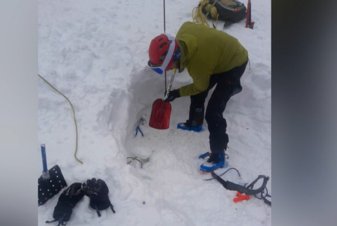 Pád lavíny vo Vysokých Tatrách zapríčinil smrť dvoch ľudí