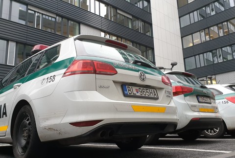 NAKA zasahuje vo viacerých krajoch.  Ide o výstavbu úseku D1