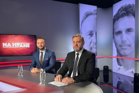 b2475a9f-0e53-49a8-bf36-ac9c8e62c024