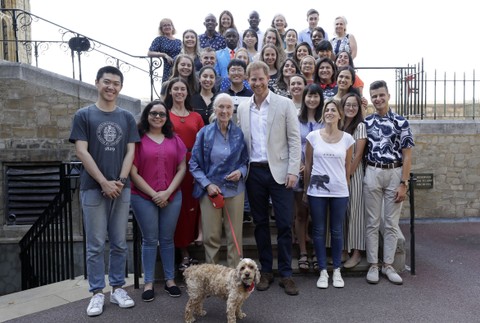 Harry na stretnutí s Jane Goodall