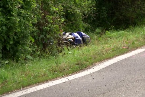 [multi] KN Motorkár narazil do zvodidiel 1552