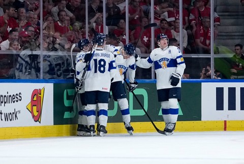 Switzerland_World_Championship_Ice_Hockey385627220388