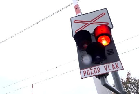 Vlak zrazil dôchodcu dvakrát2482