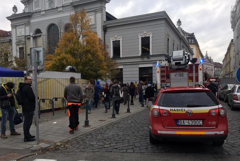 Požiar v Starej Tržnici v Bratislave