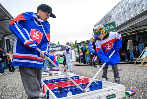 hokej_MS_kosielka_2026_fans__06216318