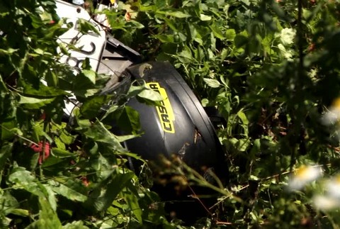 Pri tragickej nehode zomrel 40-ročný muž. Na motorke viezol aj 13-ročnú dcéru77