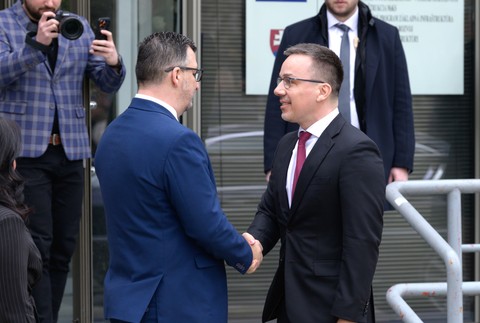 rokovanie vlády Galanta (3)